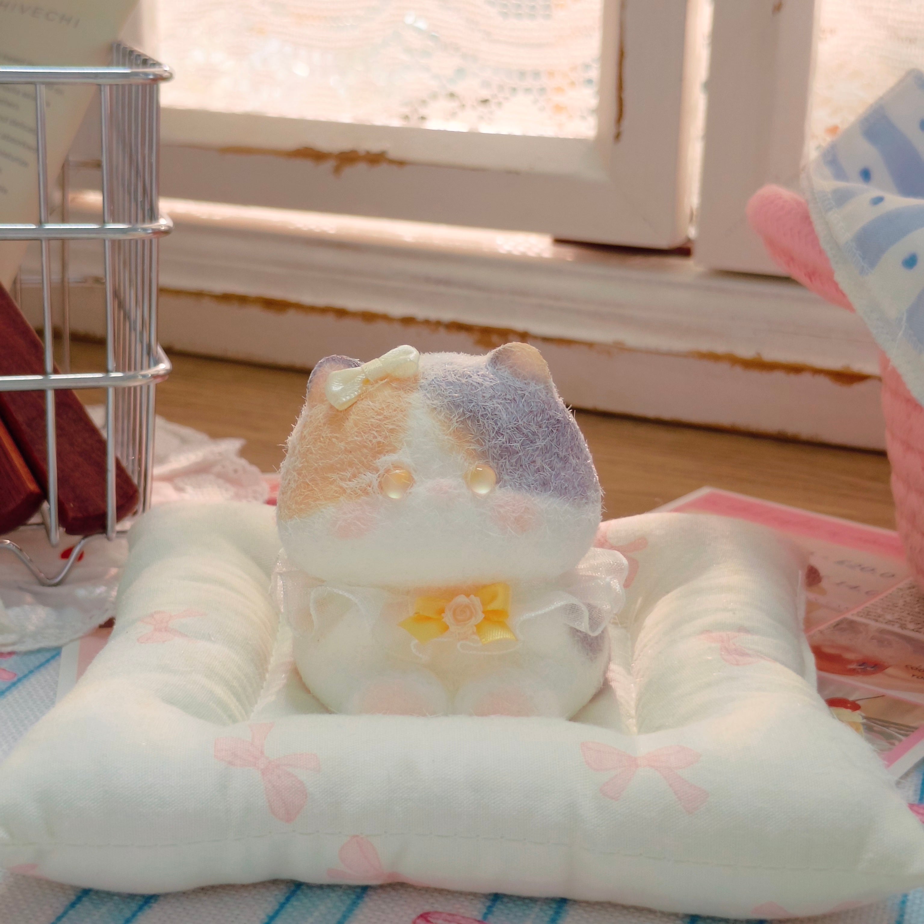 Hand‑Painted Small Cat Silicone Squishy