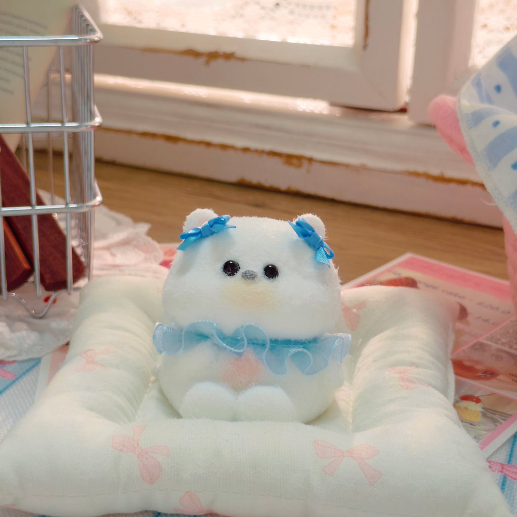 Hand‑Painted Small Cat Silicone Squishy