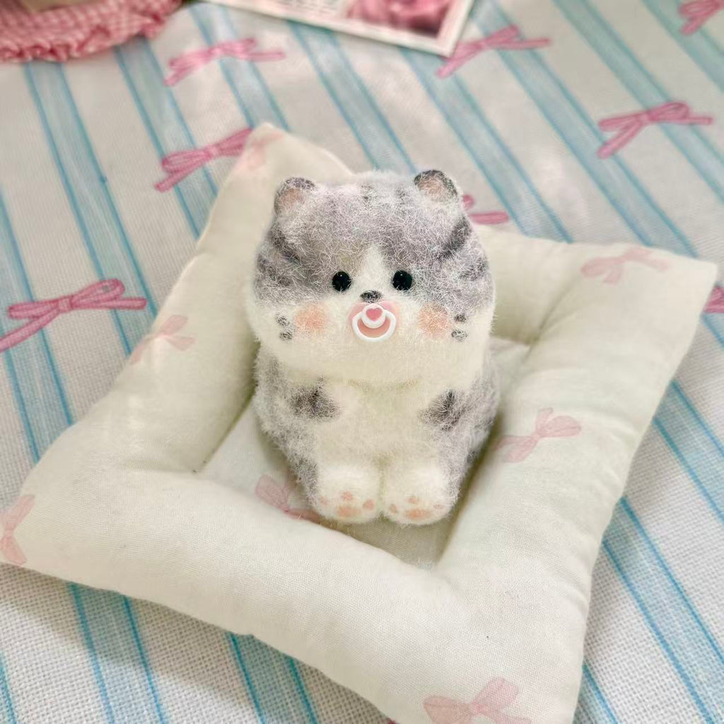 Hand‑Painted Tabby Cat Silicone Squishy