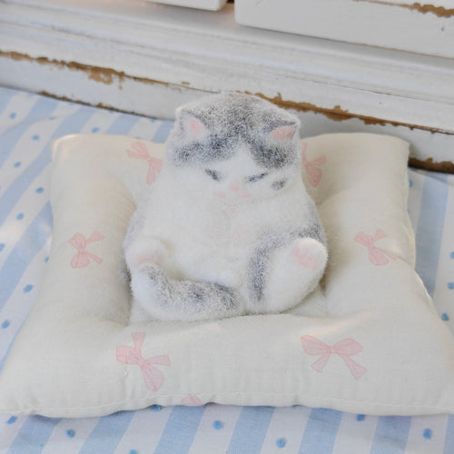 Hand‑Painted Boss Cat Silicone Squishy