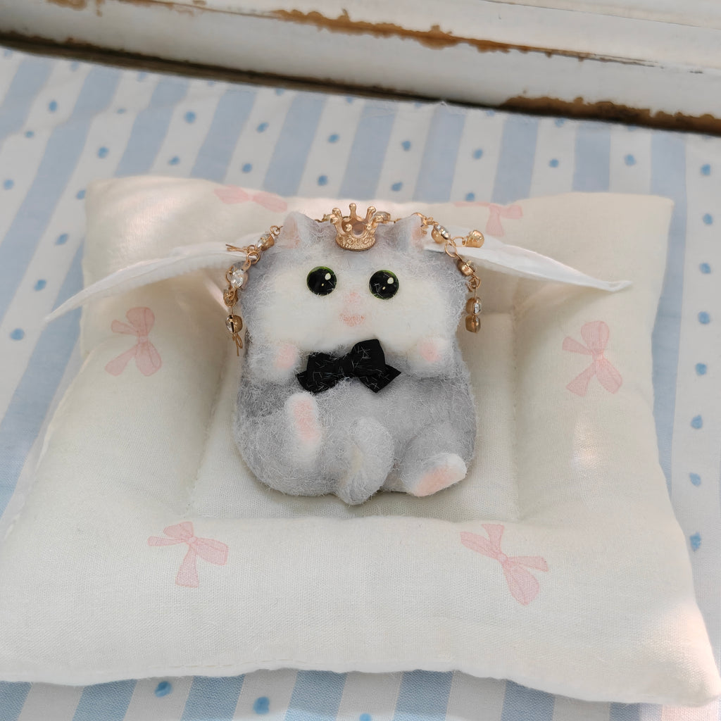 Hand‑Painted Boss Cat Silicone Squishy