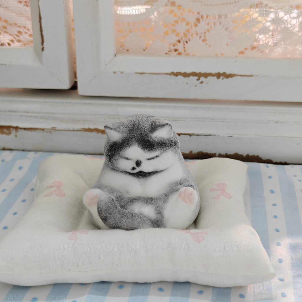 Hand‑Painted Boss Cat Silicone Squishy